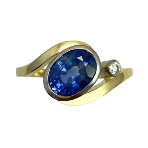 sapphire and diamond ring